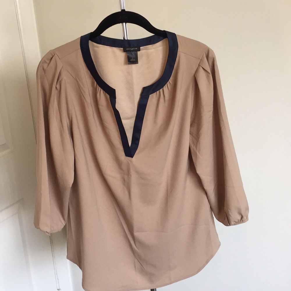 Ann Taylor 3/4 Sleeve top